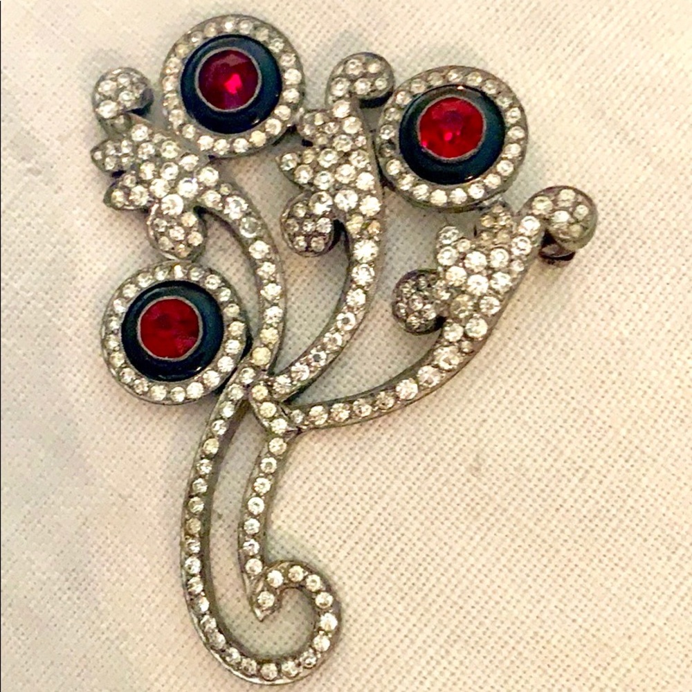 Vintage antique rhinestone brooch needs repair